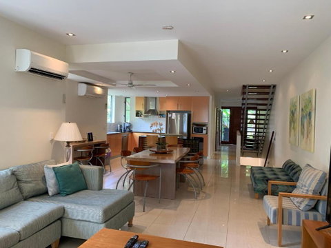 Beach House Apartment 1 - Nambucca Heads Accommodation 3