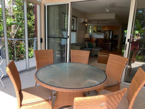 Beach House Apartment 1 - Nambucca Heads Accommodation 1