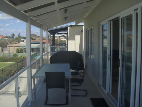 Unit 29 Ledge Point Village - Nambucca Heads Accommodation 4