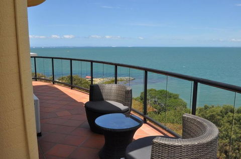 Sunset Sails Redcliffe - Nambucca Heads Accommodation 1
