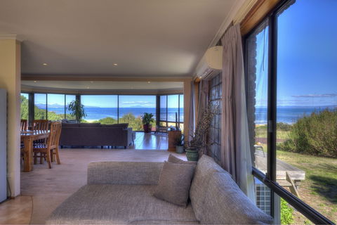 Sandgroper - Nambucca Heads Accommodation 0