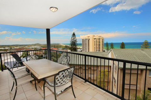 Unit 4 Beaumont Sur Mer 13 15 Pacific Terrace Coolum Beach 400 BOND LINEN SUPPLIED - Nambucca Heads Accommodation 5