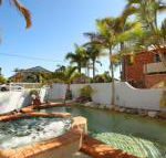 Unit 4 Coolum Sands Apartments 34 First Avenue Coolum Beach 400 BOND LINEN SUPPLIED - Nambucca Heads Accommodation