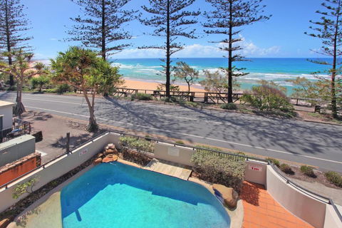 Unit 1 The Rocks 1746 David Low Coolum Beach 500 Bond - Nambucca Heads Accommodation 3