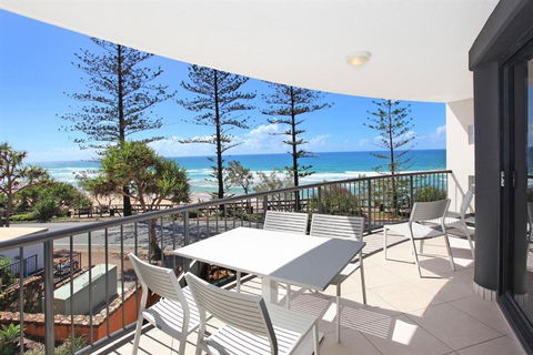 Unit 1 The Rocks 1746 David Low Coolum Beach 500 Bond - Nambucca Heads Accommodation 1