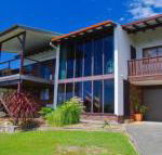 Barrels Beach House 28 Dulconghi Street - Nambucca Heads Accommodation