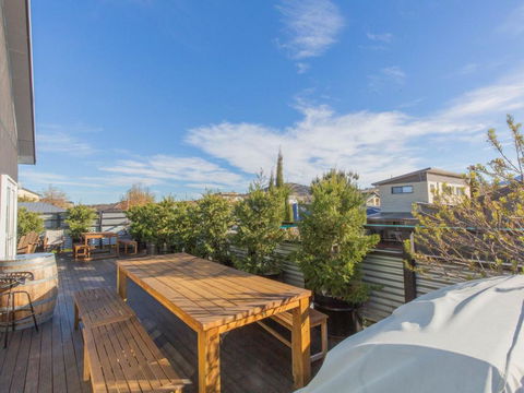 Oak & Barrel / 7 Twynam Street - Nambucca Heads Accommodation 6