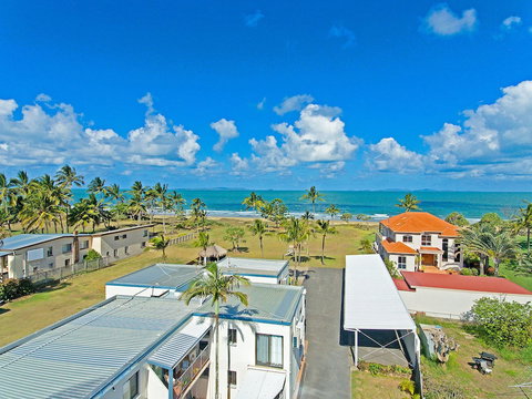 Driftwood On The Beach - Nambucca Heads Accommodation 0