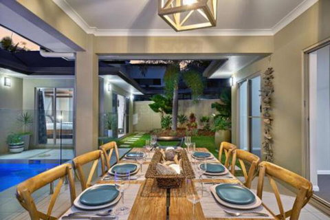 Escapades At Palm Cove - Nambucca Heads Accommodation 5