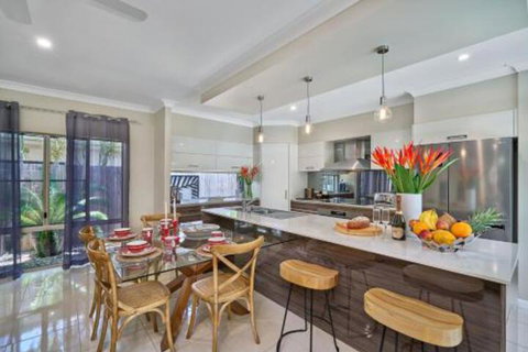 Escapades At Palm Cove - Nambucca Heads Accommodation 3