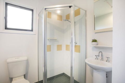1 / 31 Ocean Street A Relaxing Coastal Retreat - Nambucca Heads Accommodation 2