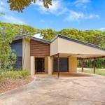 18 Naiad Court Rainbow Shores Modern Beach House Walk To Beach - Nambucca Heads Accommodation 0