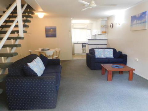 Holiday Apartment On The Esplanade - Nambucca Heads Accommodation 1