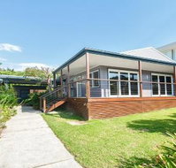 No. 1 Fingal Bay Beach House The Little Abode - Nambucca Heads Accommodation