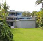 Zaffiro Beach House - Nambucca Heads Accommodation