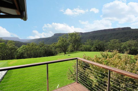 Bottlebrush Lodge Great Views & A Pool! - Nambucca Heads Accommodation 1