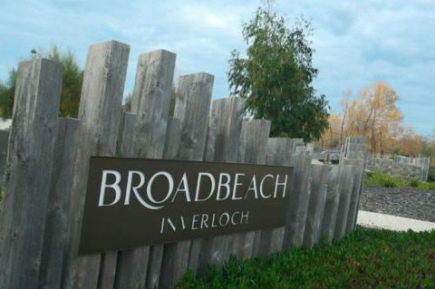 ONE LEVEL At BROADBEACH RESORT - Nambucca Heads Accommodation 0