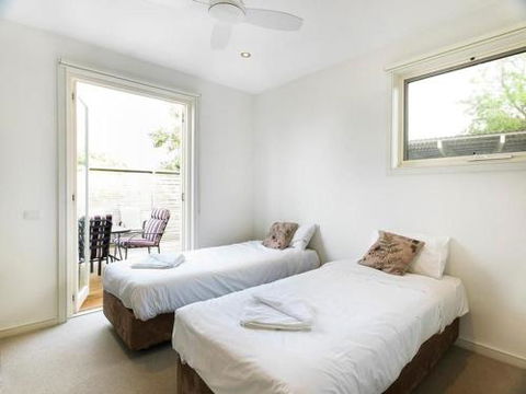 ONE LEVEL At BROADBEACH RESORT - Nambucca Heads Accommodation 6