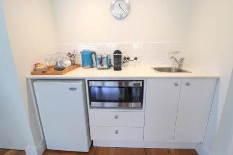 Palms Studio Apartment At Raffetys Resort - Nambucca Heads Accommodation 2