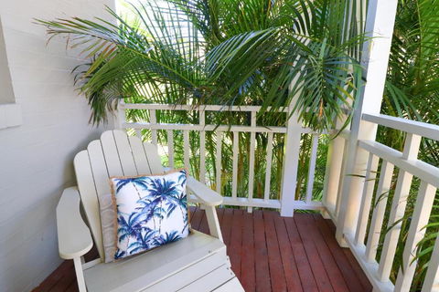 The Lakehouse In Raffetys Resort - Nambucca Heads Accommodation 5