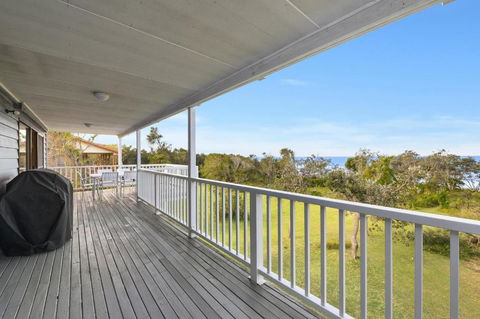 Blue Oar Beach House - Nambucca Heads Accommodation 3