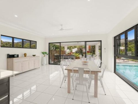 Sandcastles Palm Cove - Nambucca Heads Accommodation 2