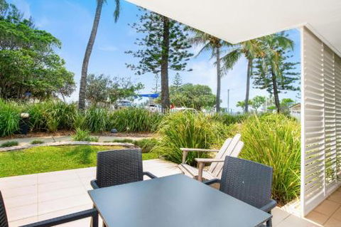 Unit 3 Plantation Rainbow Beach Air Conditioned Pool & Outdoor Spa Plantation Resort - Nambucca Heads Accommodation 1