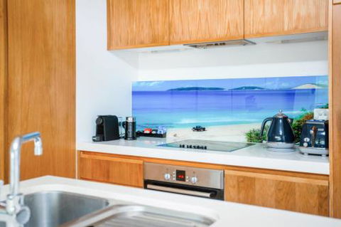 Unit 6 Plantation Rainbow Beach Plantation Resort Ground Floor Aircon Pool Spa - Nambucca Heads Accommodation 4