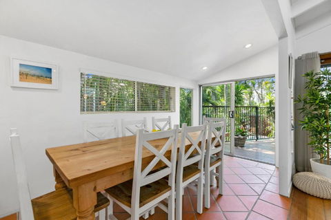Tranquil & Tropical Sunshine Beach - Nambucca Heads Accommodation 4