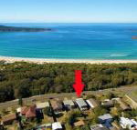 Sounds of Sunshine 1 Upstairs half of House - Nambucca Heads Accommodation