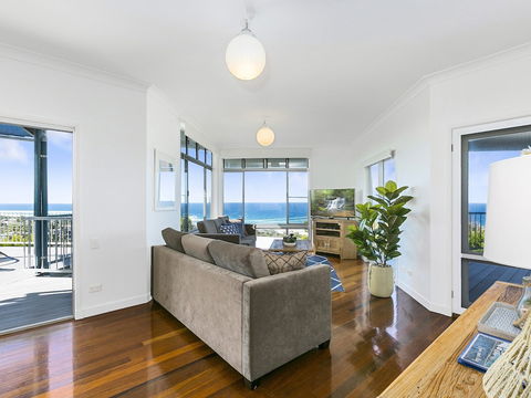 Panoramic Ocean Views In Peregian Beach! 41 Parakeet Cresent - Nambucca Heads Accommodation 0