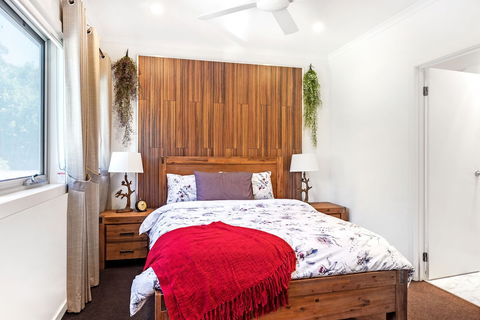 Woody Lifestyle One Bedroom Apartment - Nambucca Heads Accommodation 6