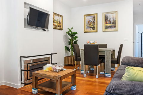 Woody Lifestyle One Bedroom Apartment - Nambucca Heads Accommodation 3
