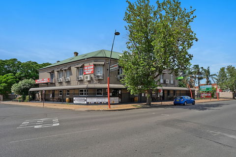 Imperial Hotel Singleton - Nambucca Heads Accommodation 1