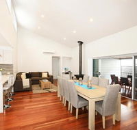 The Sands Pet Friendly 3 Min Walk to Beach - Nambucca Heads Accommodation
