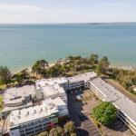 FAMILY ISLAND GETAWAY BEACHFRONT APARTMENT - Nambucca Heads Accommodation 0