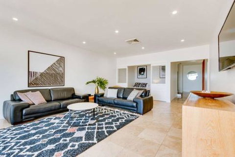 Sapphire Seas Beach House - Nambucca Heads Accommodation 0