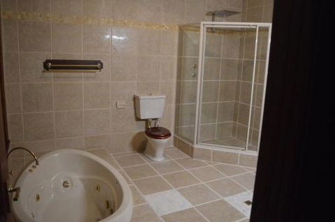 Gargoyle Lodge - Nambucca Heads Accommodation 6