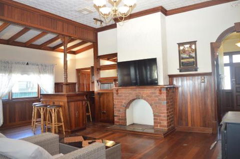 Gargoyle Lodge - Nambucca Heads Accommodation 4