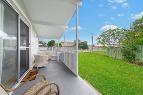 Frangipani Cottage - Nambucca Heads Accommodation 1