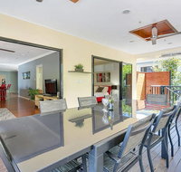 Aussie Beach House - Nambucca Heads Accommodation