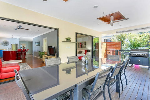 Aussie Beach House - Nambucca Heads Accommodation 0