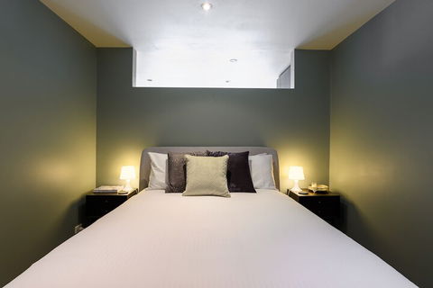 LUCY Laneway Art Fed Square Bars & Flinderst St. Station - Nambucca Heads Accommodation 1