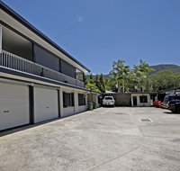 Rare Modern Unit w Private Fenced garden Close to The Beach PC4 - Nambucca Heads Accommodation