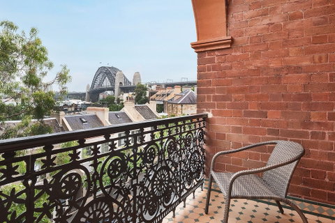 Stunning Sydney Home 3 - Nambucca Heads Accommodation 0