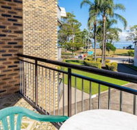 Great location close to waterfront Shops Restaurants  Cafes. - Nambucca Heads Accommodation