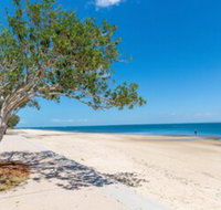 Spectacular Unit Overlooking Pumicestone Passage Welsby Pde Bongaree - Nambucca Heads Accommodation