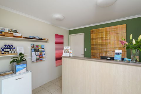 Tin Can Bay's Sleepy Lagoon Motel - Nambucca Heads Accommodation 0
