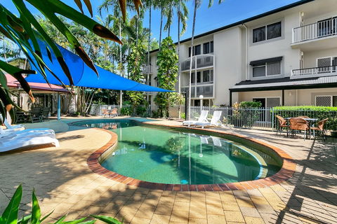 Cairns Reef Apartments & Motel - Nambucca Heads Accommodation 5
