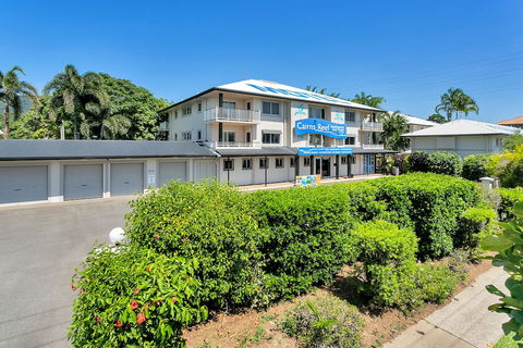 Cairns Reef Apartments & Motel - Nambucca Heads Accommodation 2